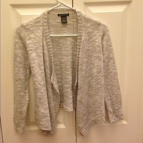 Gray Cardigan Junior’s Medium - Picture 1 of 4
